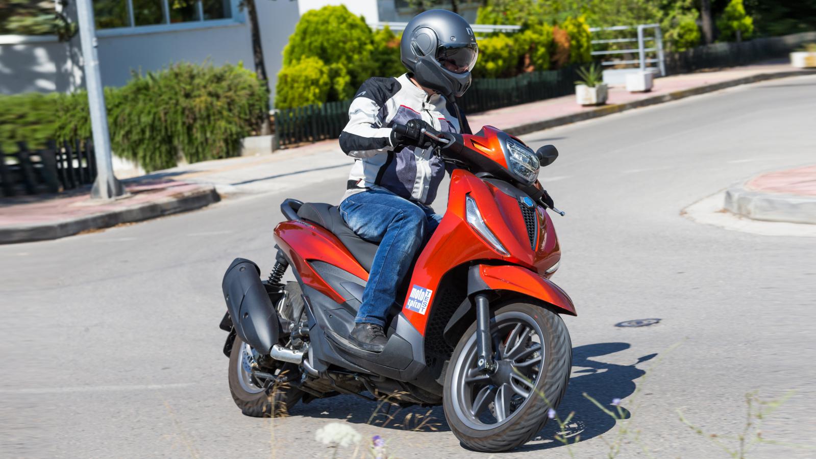 Test Piaggio Beverly 300 S: Νέα σχεδίαση, ίδια επιτυχία!
